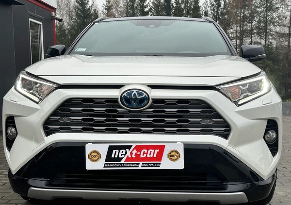 Toyota RAV4 cena 139900 przebieg: 121510, rok produkcji 2019 z Tuchola małe 742